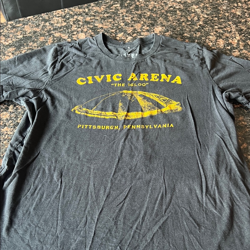Civic Arena Pittsburgh Graphic Tee - Black with Yellow Print extra large